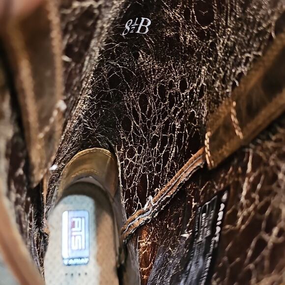 Ariat NWT Desert Holly Western Boots with Leaf Stitching 8.5 - Picture 13 of 15